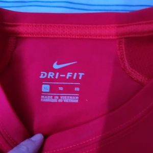 Nike boys muscle shirt